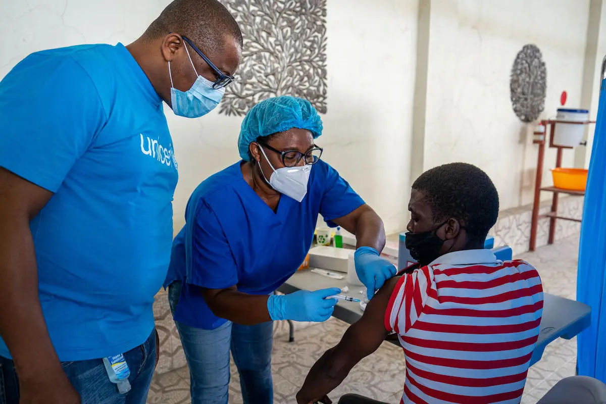 Karl Marx Dossou, UNICEF Immunization Manager, oversees the COVID-19 vaccination rollout at l’hôpital Saint-Damien (Petit-Frere et Sœurs) in Port-au-Prince, Haiti, on July 24. Karl Marx Dossou, UNICEF Immunization Manager, oversees the COVID-19 vaccination rollout at l’hôpital Saint-Damien (Petit-Frere et Sœurs) in Port-au-Prince, Haiti, on July 24.