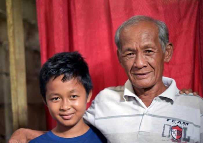 After a devastating earthquake and tsunami hit the island of Sulawesi, UNICEF Indonesia used Primero, an online data management platform, to reunite Rivaldi, 13, and his father. 