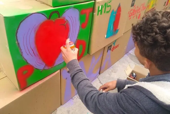 “The heart is hurt. It’s alone. It's surrounded by wings. It’s like mine. Even though I’m alone, I don't feel alone, there’s always someone protecting me.” A 17-year-old from Honduras describes his drawing at a UNICEF-supported shelter for children on the