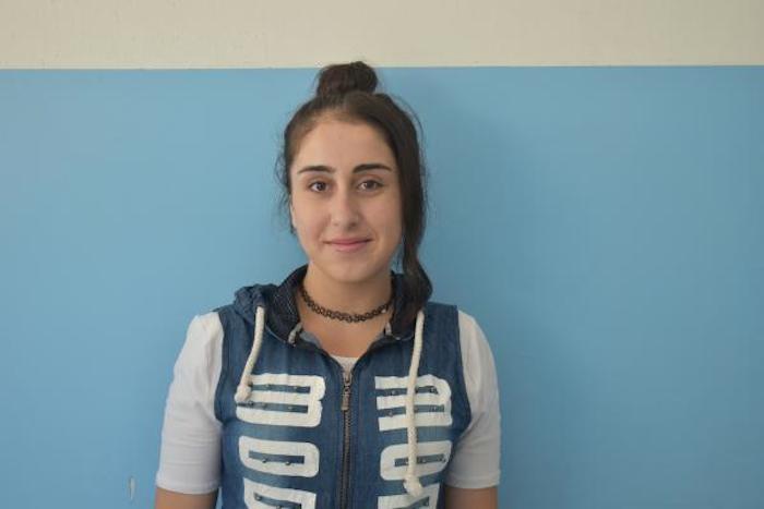 Loreen, 16, forced to flee Damascus with her family, was able to resume her education through a self-learning program supported by UNICEF.