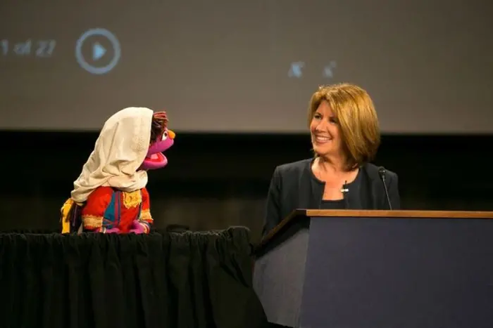Sherrie Westin from Sesame Workshop chatting with Zari!