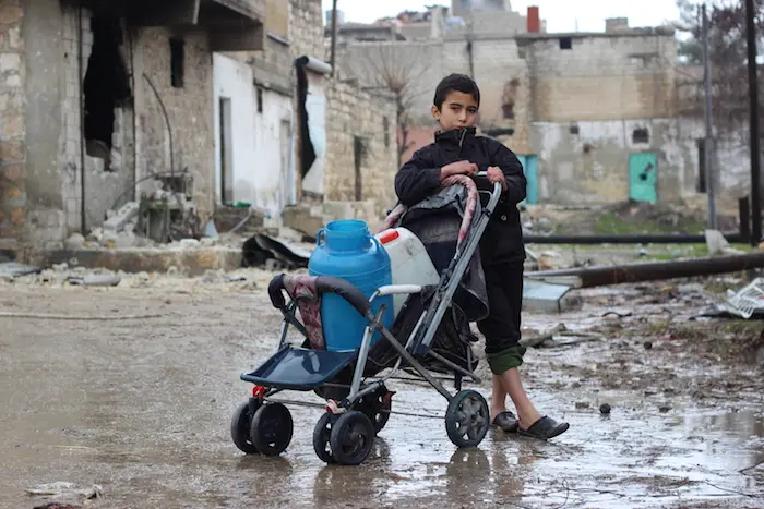 Tens of thousands of residents who returned to east Aleppo City relied on water trucked in by UNICEF and partners, who also repaired water pipelines.
