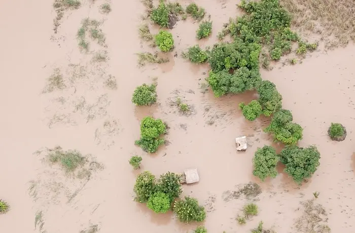 4 March 2019 in Malawi, UNICEF’s drone, as a part of the assessment work, was sent 3,8 km to observe the remains of the Malekeza village in Nsanje district. As reported by the displaced people, the village has been completely flooded. 