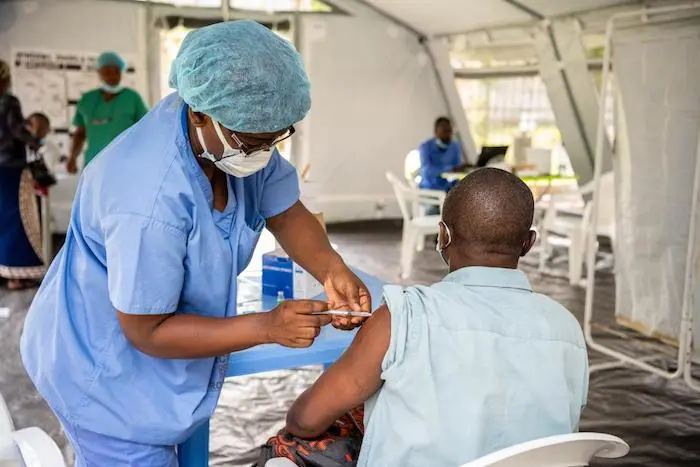 An SMS messaging service is connecting health workers in the DRC with community members who want to receive their COVID-19 vaccines. An SMS messaging service is connecting health workers in the DRC with community members who want to receive their COVID-19 vaccines.