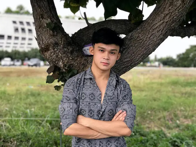 Daniel, 19, a volunteer providing emotional support to peers through a wellness chatroom hosted by the UNICEF-supported Young House Heroes Initiative (YYHI) in Cebu, Philippines.