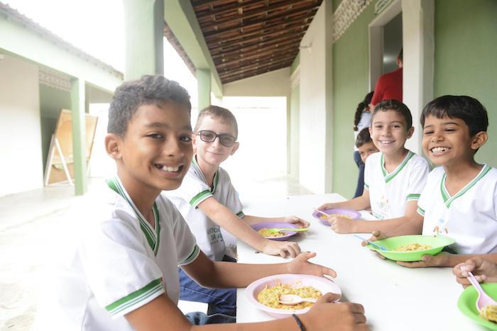 In Major Sales, in the state of Rio Grande do Norte, Brazil, all municipal schools share the same plan and logistics for feeding children, so that no one is left without a meal.
