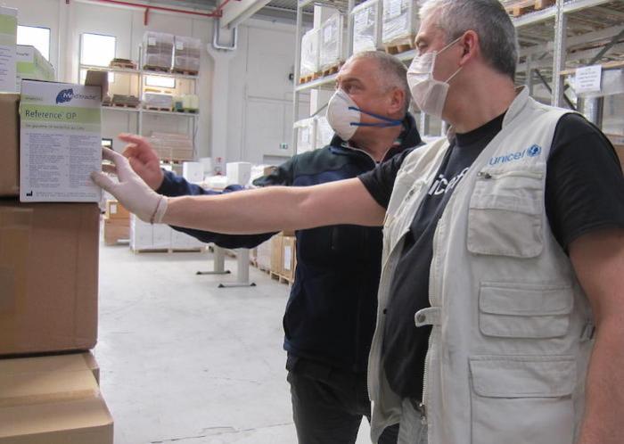 On 30 March 2020, the President of the UNICEF Italian National Committee, Francesco Samengo (in UNICEF vest) with the Executive Director of the UNICEF Italian NatCom, Paolo Rozera (in UNICEF T-shirt) at the arrival of UNICEF medical supplies in Rome.