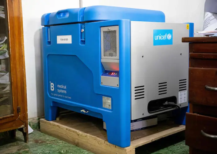 A solar fridge installed by UNICEF at Bethesda Health Center, Cap Haitien, Haiti, October 2020.